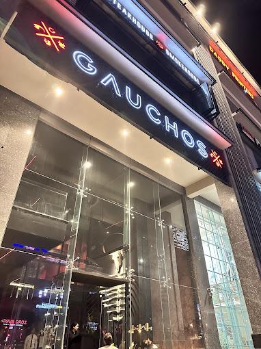 Gauchos Restaurant is located in several places in Lahore, including DHA Raya commercial Phase 6. Gauchos Restaurant has several food items, like burgers, fries, and steaks, especially beef and ribs.