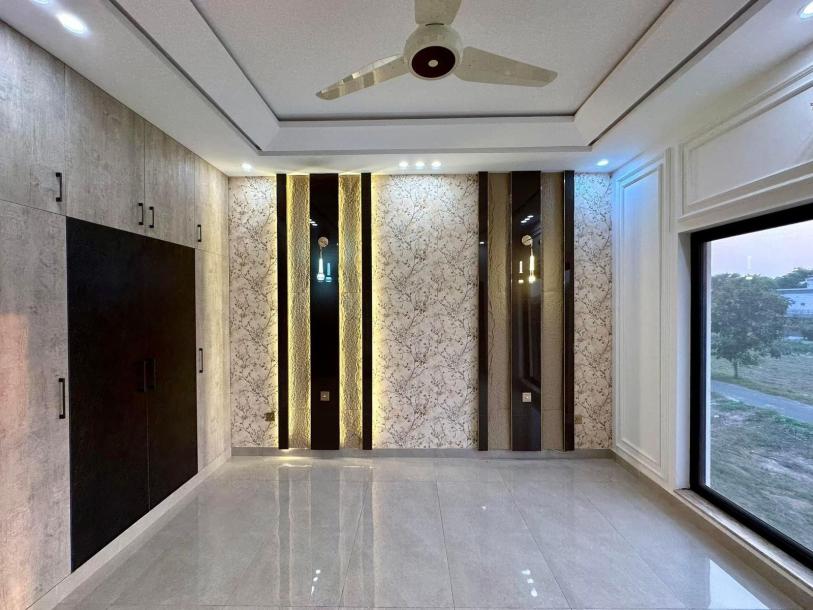 5 Marla Ultra Modern House in DHA 9 Town Lahore-9