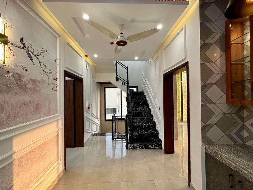 5 Marla Ultra Modern House in DHA 9 Town Lahore-12