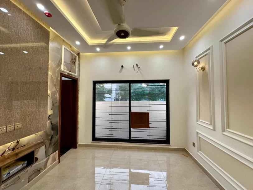 5 Marla Ultra Modern House in DHA 9 Town Lahore-13