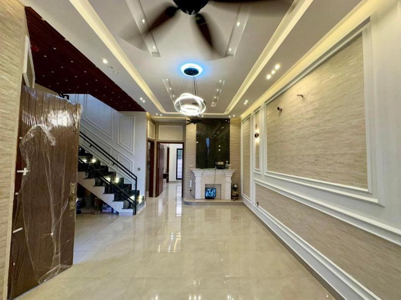 5 Marla Ultra Modern House in DHA 9 Town Lahore-18