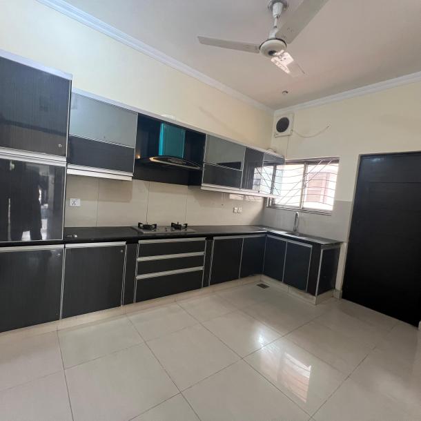 DHA Phase 6 10 Marla House For Rent-5