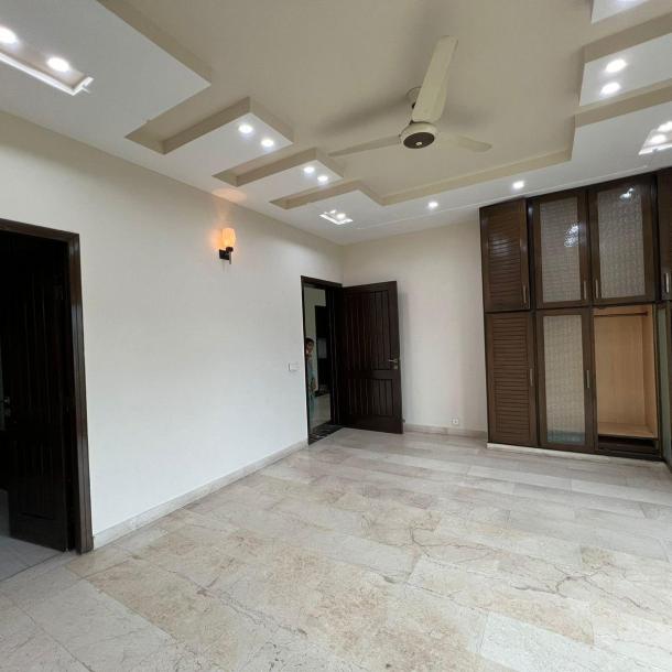 1 kanal House For sale in DHA Phase 6, Lahore Pakistan-3