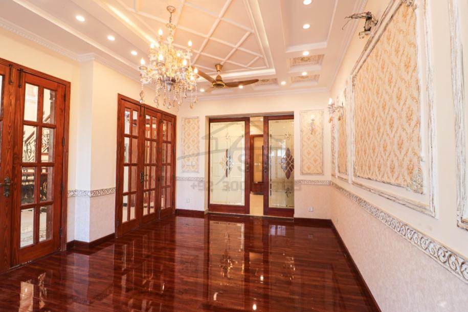 10 Marla Brand New Spanish House Available For sale in DHA phase 8 Lahore-4