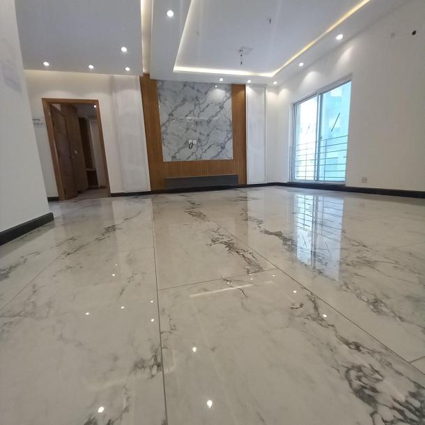 Askari 11 Sector C 5 Marla 2 Bedroom Flat for Rent Askari 11 ,Lahore.-1