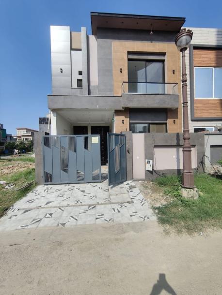 5 Marla brand new house for sale  lake city Lahore-1