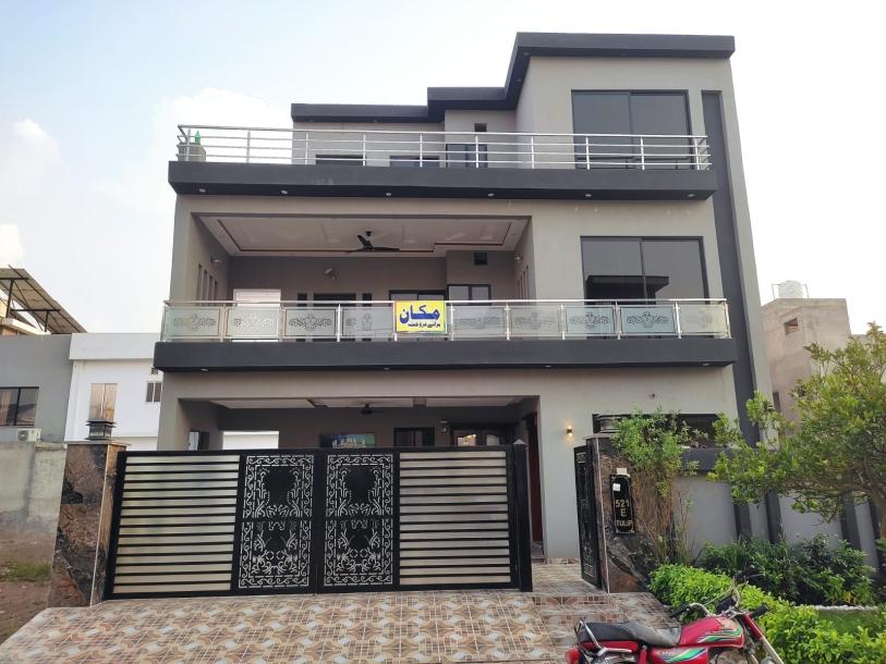 10 Marla upper portion House For Rent plantnium block  Demand 60k-1