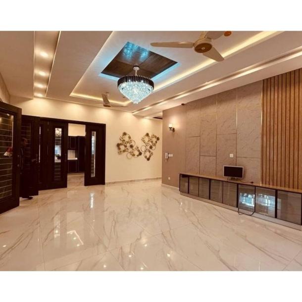 1 KANAL BRAND NEW Fully basement BUNGALOW FOR SALE in the hot location of Phase 6, DHA-Lahore.-5