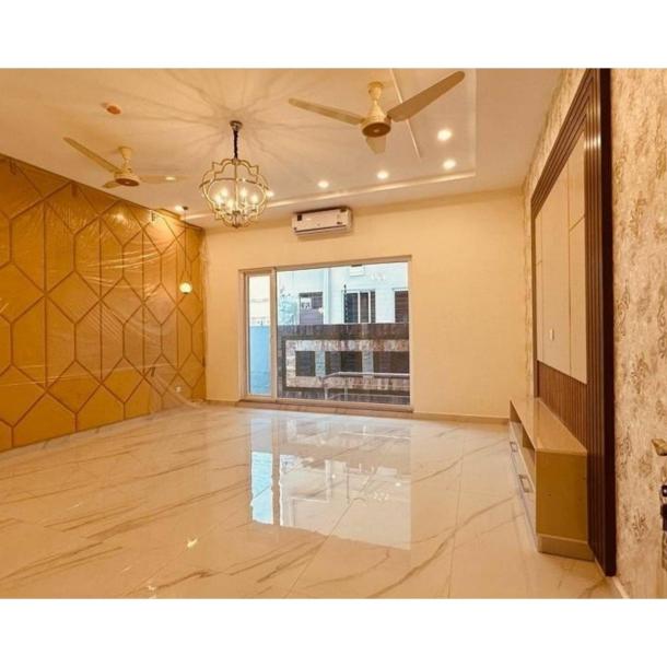 1 KANAL BRAND NEW Fully basement BUNGALOW FOR SALE in the hot location of Phase 6, DHA-Lahore.-7