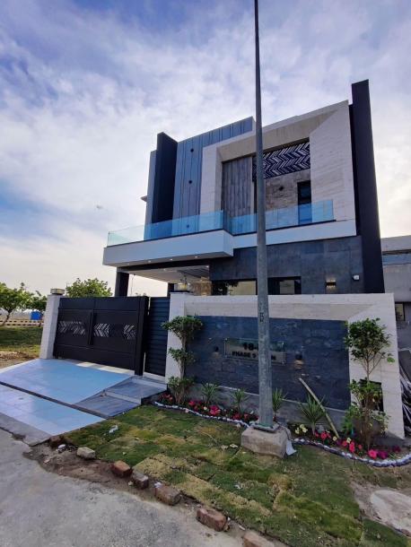 DHA 9 Town 8 Marla House 4 Bedrooms-2