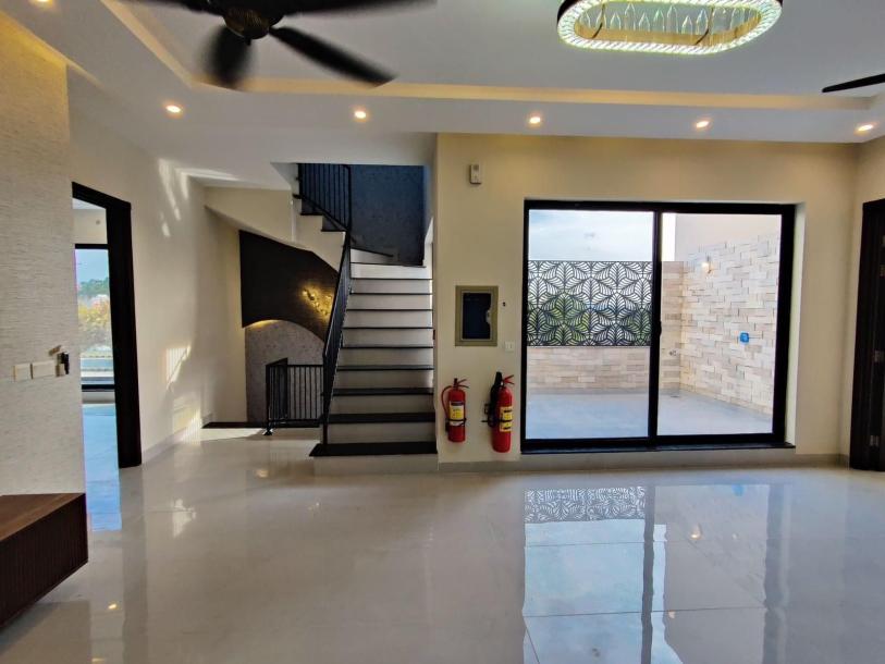 DHA 9 Town 8 Marla House 4 Bedrooms-11