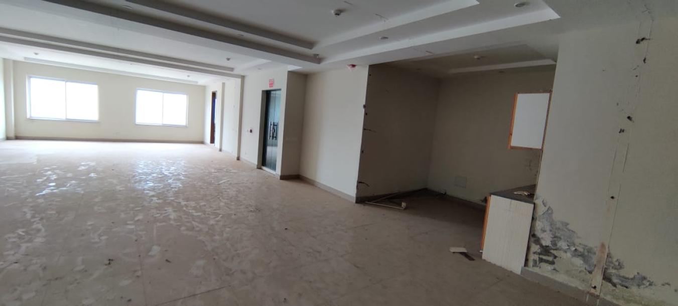 Phase 6- 8 Marla 1st Floor For Rent Office-7