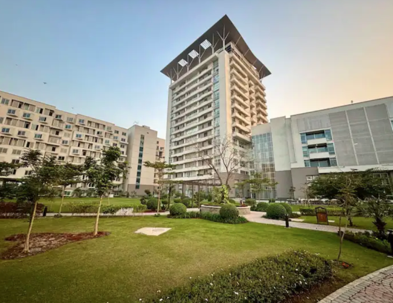 Penta Square By DHA 1 Bed Fully Furnished Apartment For Rent-1