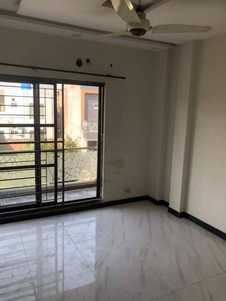 4 Marla House For sale in Paragon City barki road Lahore demand 175 with 3 beds-4