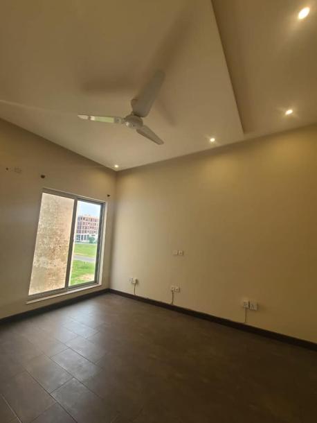 DHA phase 6, 5 Marla House for Rent-8