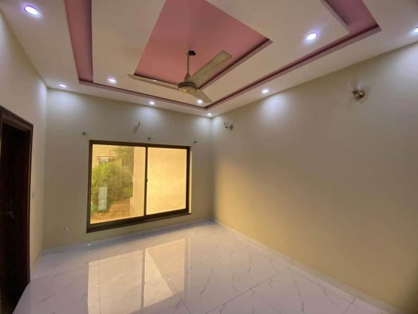 5 Marla Modern House With Gas For Sale In DHA Phase 11 Rahbar-8