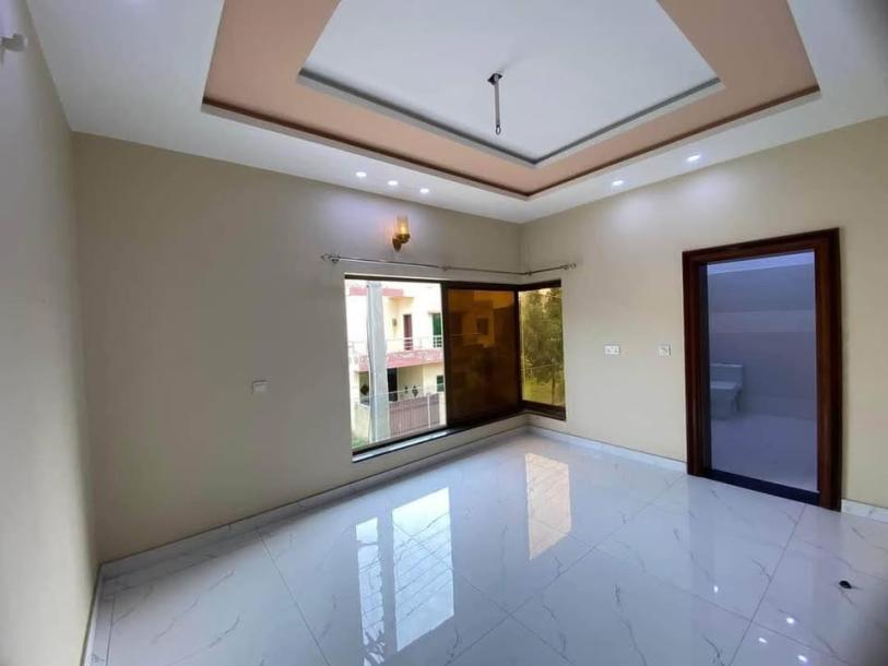 5 Marla Modern House With Gas For Sale In DHA Phase 11 Rahbar-9