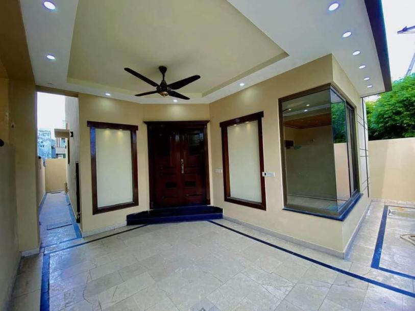 5 Marla Modern House With Gas For Sale In DHA Phase 11 Rahbar-1