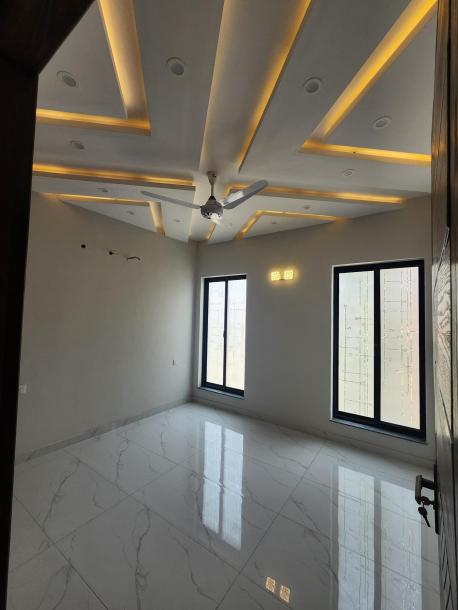 Stunning 7 Marla Modern Design House for Sale in Green City, Barki Road!-8