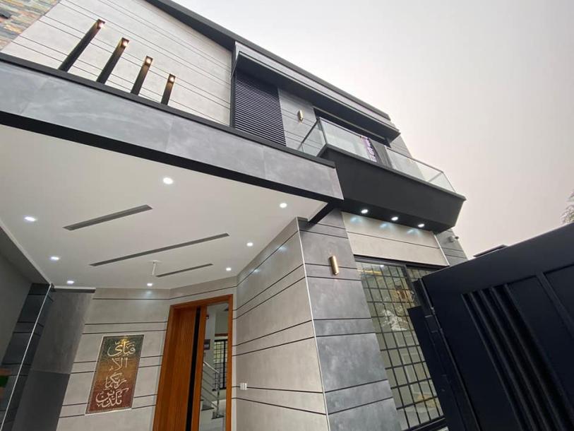 5 Marla Brand New Ultra Modern Design House Available For Sale In DHA Rahbar Lahore On 50ft Road-3