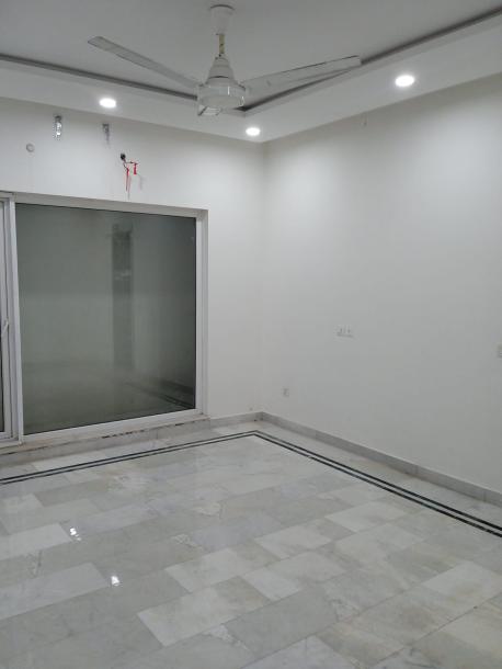 DHA phase 8, 1 kanal House for Rent Rent 180k-10