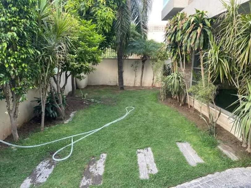 1 kanal well maintain used house for sale in DHA Lahore phase 4 block CC ideal location  Near to park masjid and market-1