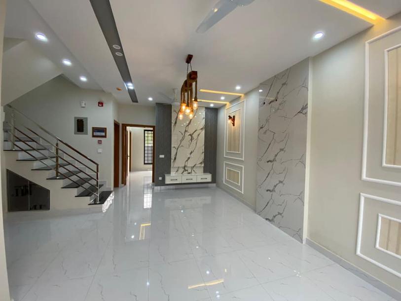 5 Marla Brand New Ultra Modern Design House Available For Sale In DHA Rahbar Lahore On 50ft Road-10