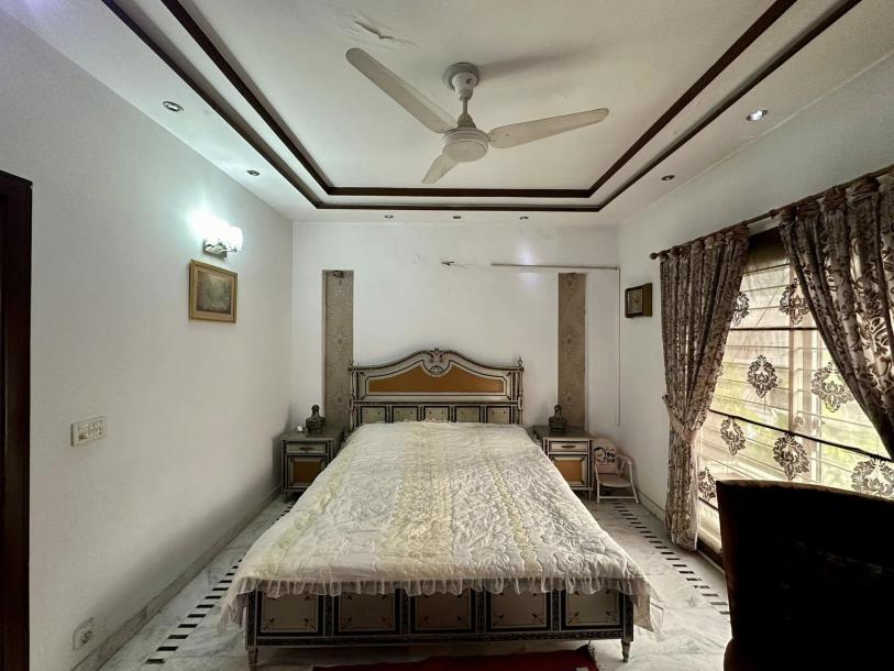 5 Marla (25*45 ft) old House for Sale at a very reasonable price in DHA Phase 5-4