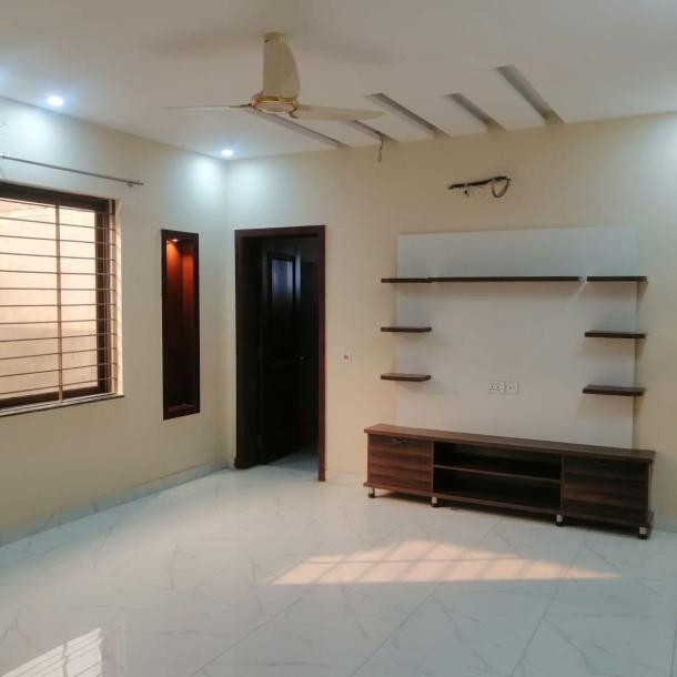 1 Kanal Upper Portion For Rent In Wapda Town Phase 2-1