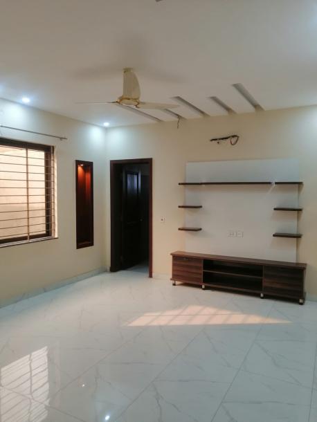 1 Kanal Upper Portion For Rent In Wapda Town Phase 2-1