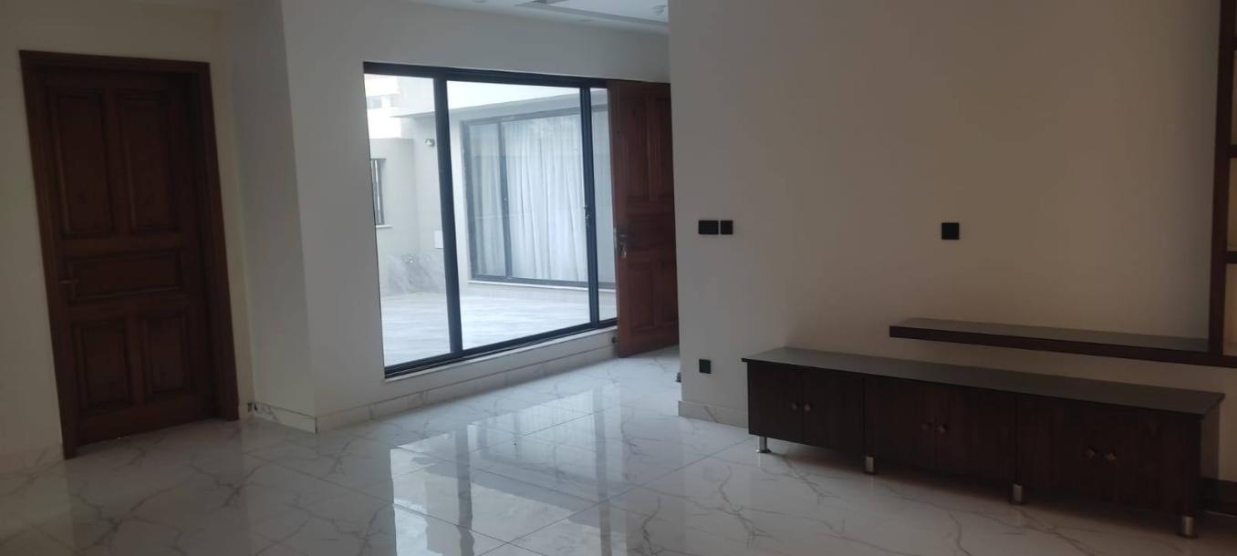 1 Kanal Upper Portion Available For Rent Near Raya-6