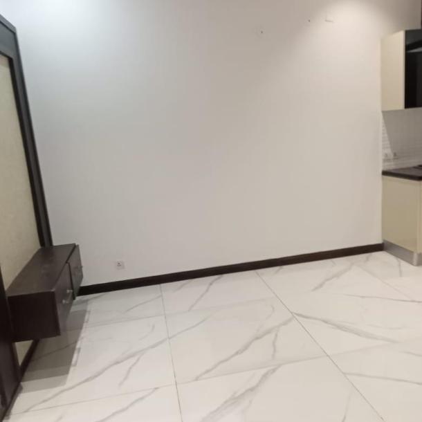 10 Marla Upper portion For Rent In DHA Phase 8-4