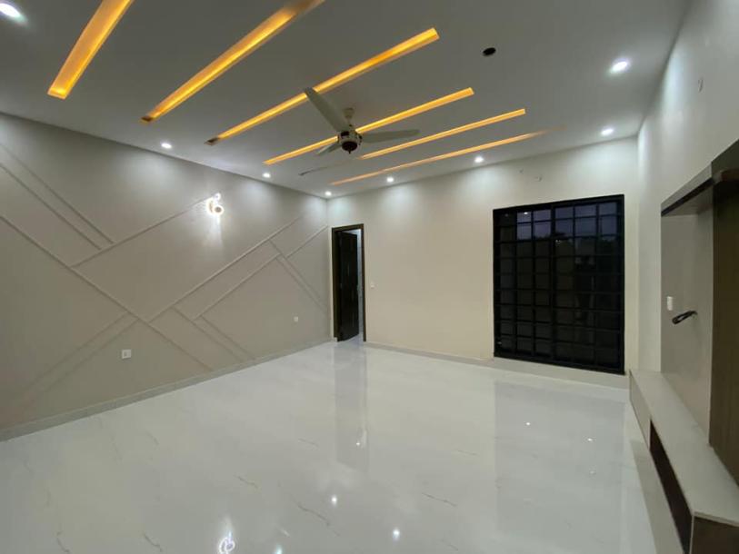 1 Kanal Brand New Ultra Modern Design House Available For Sale In Engineers Town Lahore-8