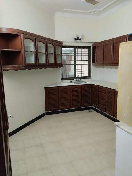 12 Marla  Lower Portion available for rent  In Johar town-3