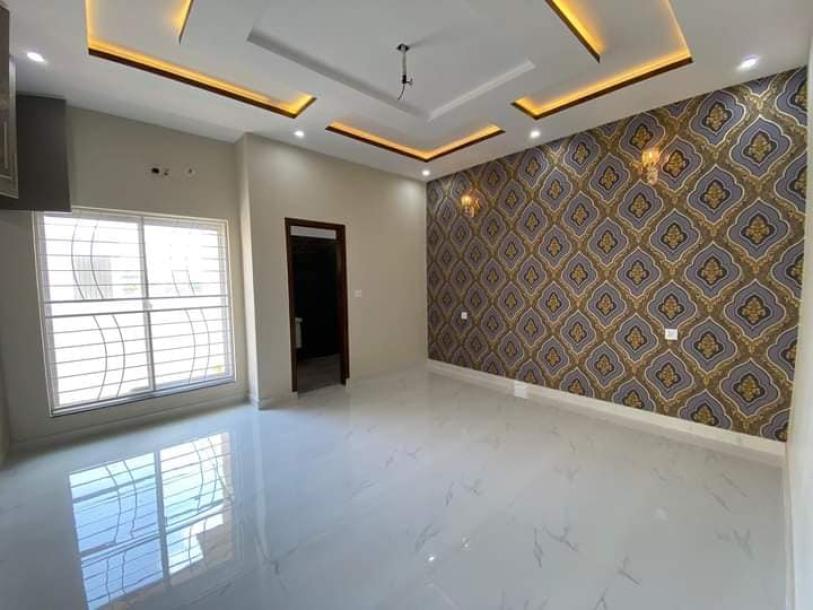 10 Marla Brand New House Available For Sale In Engineers Town Near DHA Rehber Lahore-6