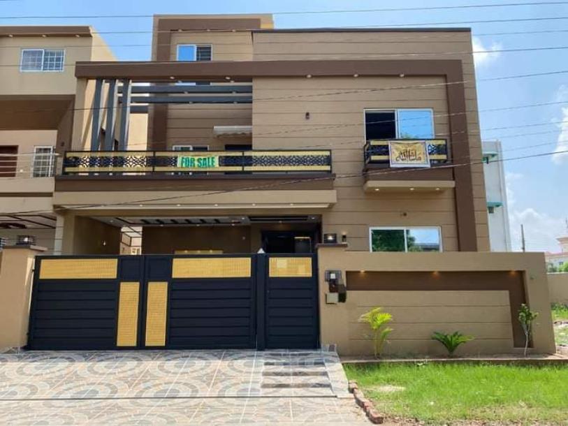 10 Marla Brand New House Available For Sale In Engineers Town Near DHA Rehber Lahore-1