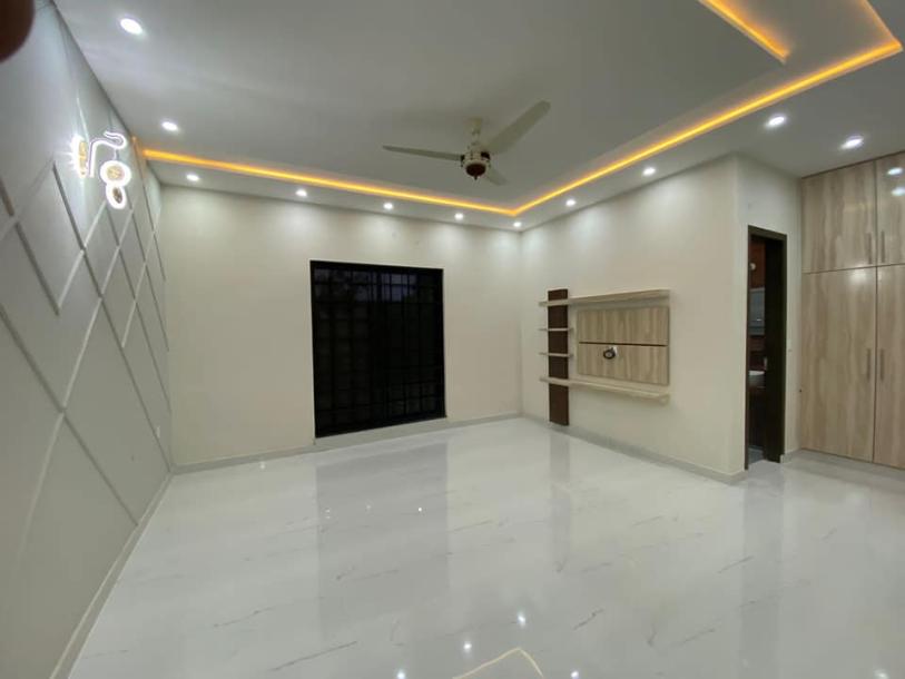 1 Kanal Brand New Ultra Modern Design House Available For Sale In Engineers Town Lahore-9