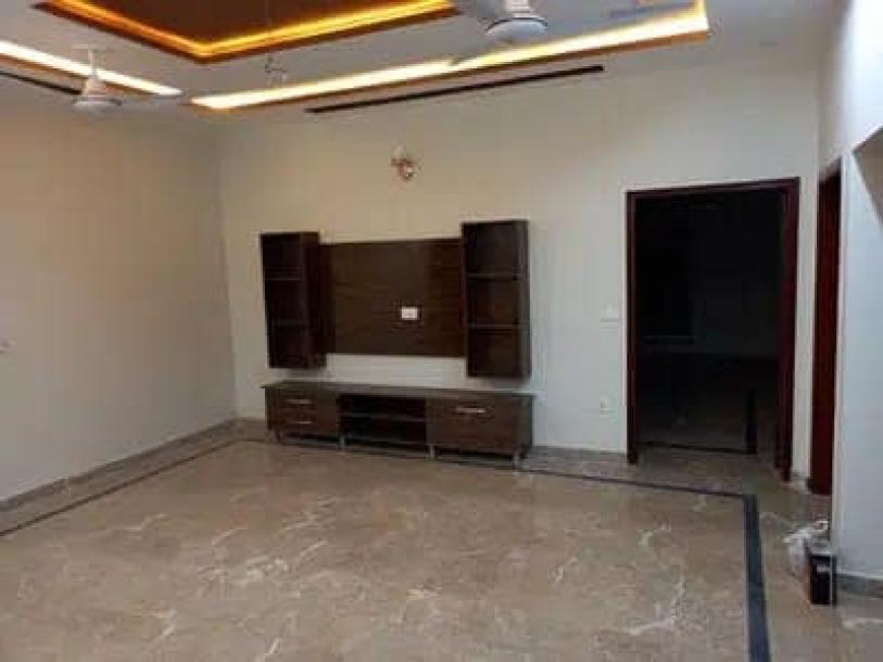 10 Marla Upper Portion For Rent-2