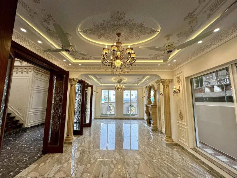 1 kanal Royal Palace House Available for Sale in State Life Society DHA Phase 5-4