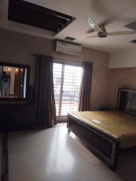 10 Marla full house fully furnished For Rent in DHA phase 5-2