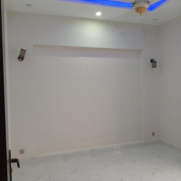 State life society Near DHA phase 5, 5 Marla House for Rent Rent:70k-3