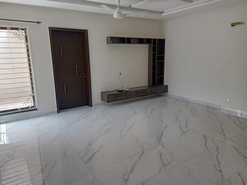 1 Kanal Upper Portion Available For Rent In DHA Phase 6-5