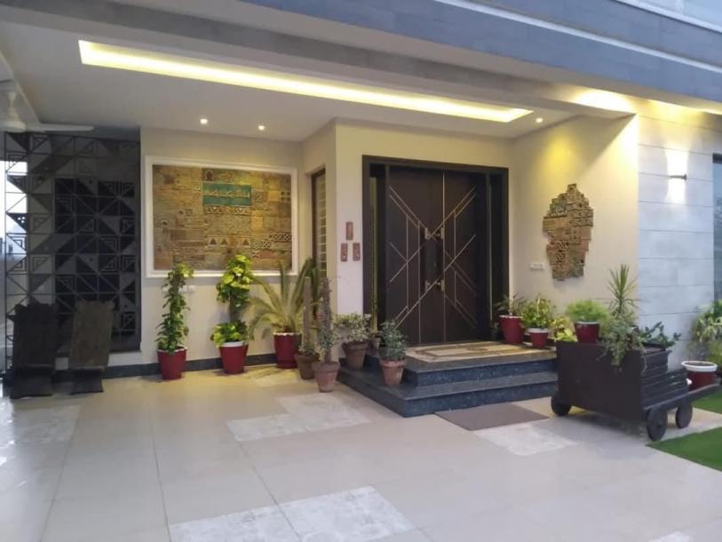 1 Kanal Upper Portion Available For Rent In DHA Phase 6-1