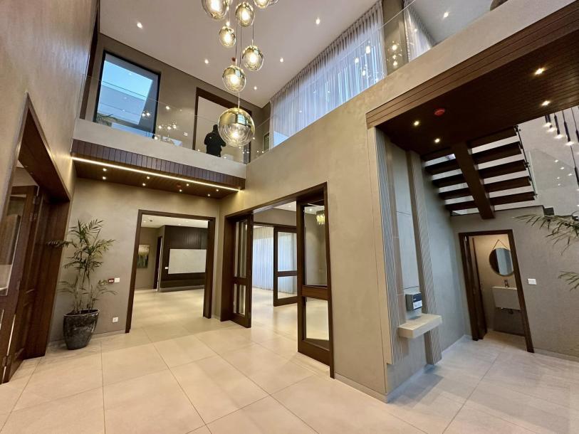 1 kanal Most Beautiful Ultra Modern Design House Available For Sale in DHA Phase 7 Lahore-7