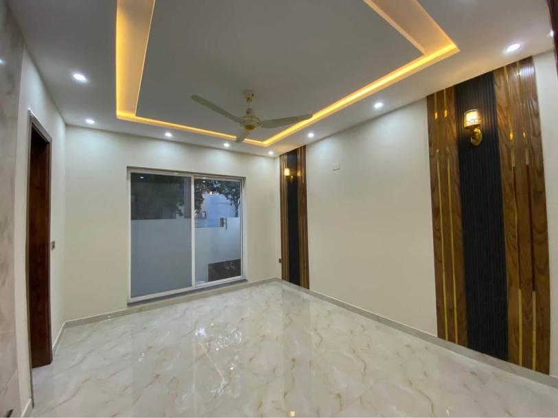 5.5 Marla Brand New Modern Design Corner House For Sale In DHA Phase 11 Rahbar Lahore.A+ Solid Construction.-4