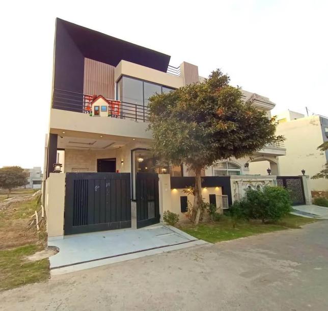 5 Marla Brand New Ultra Modern Design House For Sale In DHA Phase 11 Rahbar Lahore.A+ Solid Construction.-1