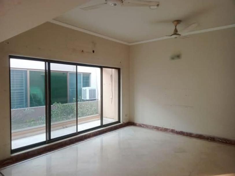 1 Kanal House For Sale In Hot Location Of DHA Phase 5 E Block-1