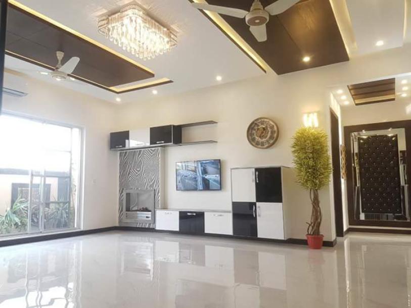 1 Kanal Luxurious House For Rent DHA Phase 6 Lahore-8