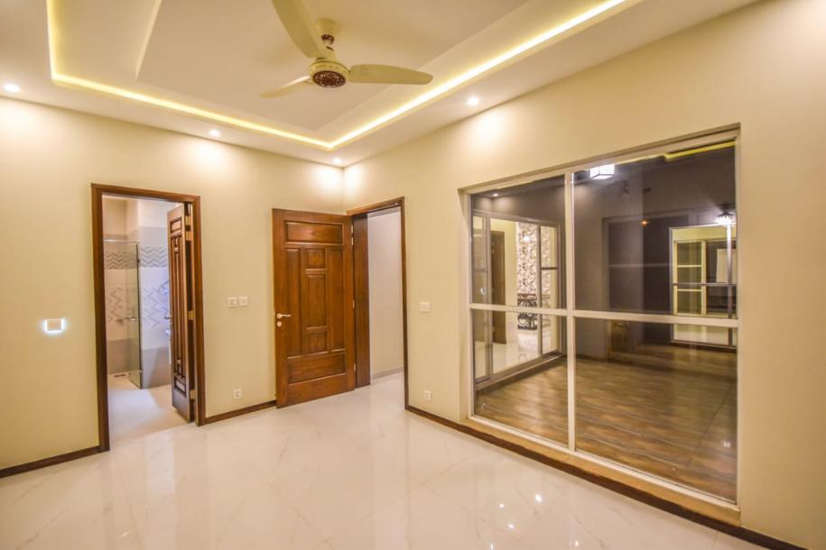 Luxurious 10 Marla House for Sale in DHA Phase 9 Town, Lahore Near Main Boulevard, Commercial Area, Schools, Parks, and Mosques-28