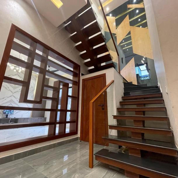 12 Marla Ultra Modern Design House For Sale in DHA Phase 5 Lahore-3